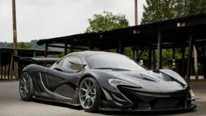 McLaren разрешил купе купе P1 GTR для цивильных  дорог