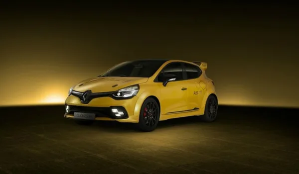 В Renault состаялся дебют Clio RS