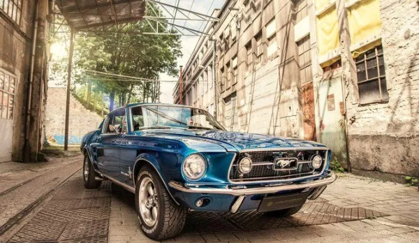 В Carlex Design усовершенствовали салон Ford Mustang 60-х годов