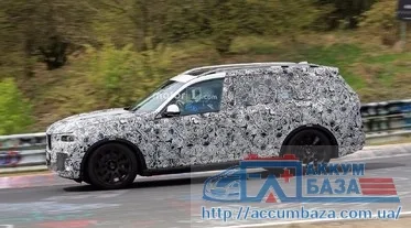 BMW тестирует на трассе Нюрбургринг X7 и новый X5