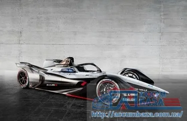На финале Лиги Чемпионов Nissan представил фирменный болид Formula E