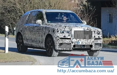 Новый Rolls-Royce Cullinan, попал в объектив папарацци на испытаниях