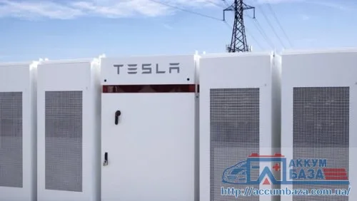 Tesla завершила сооружение самого большого в мире литий-ионного аккумулятора